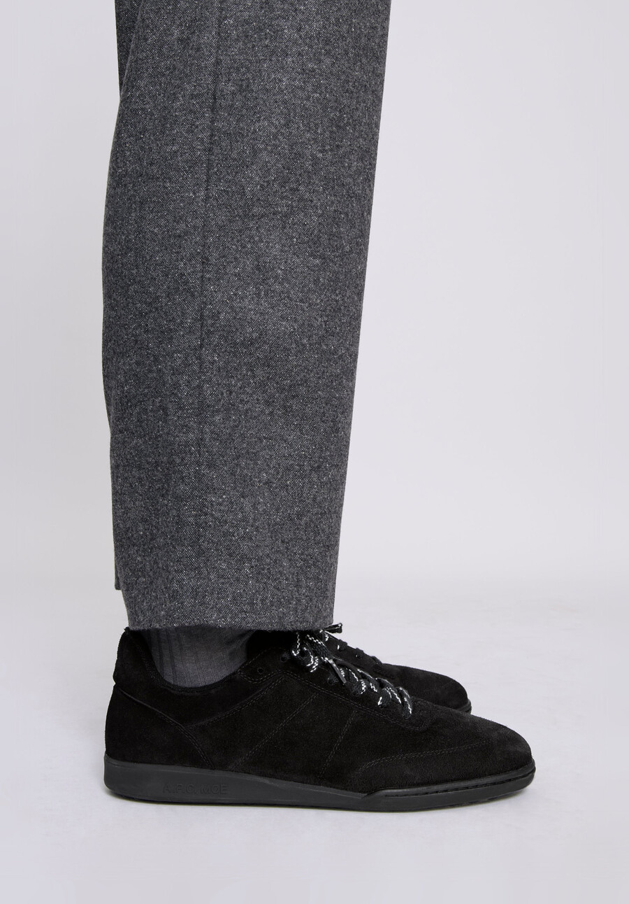 moe sneakers