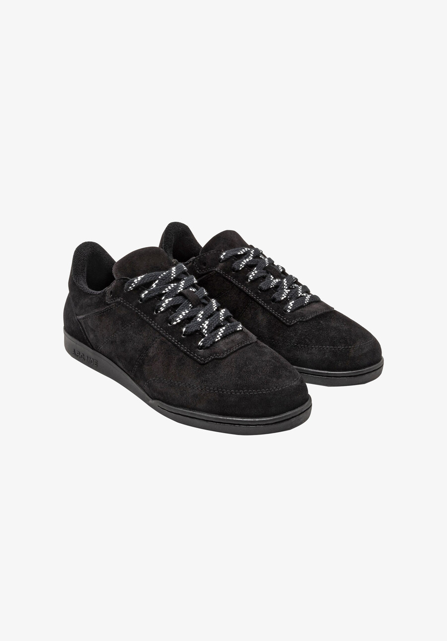 moe sneakers