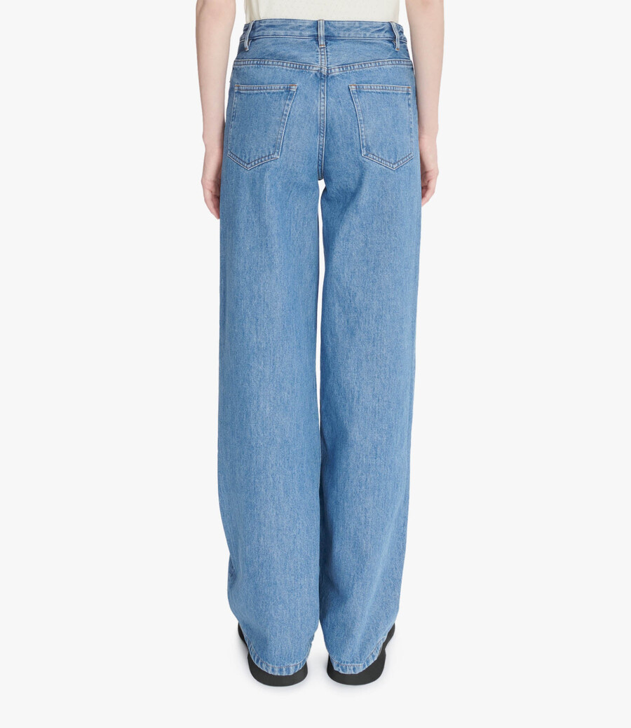 elisabeth jeans