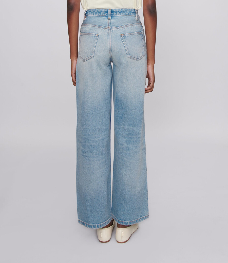 elisabeth jeans