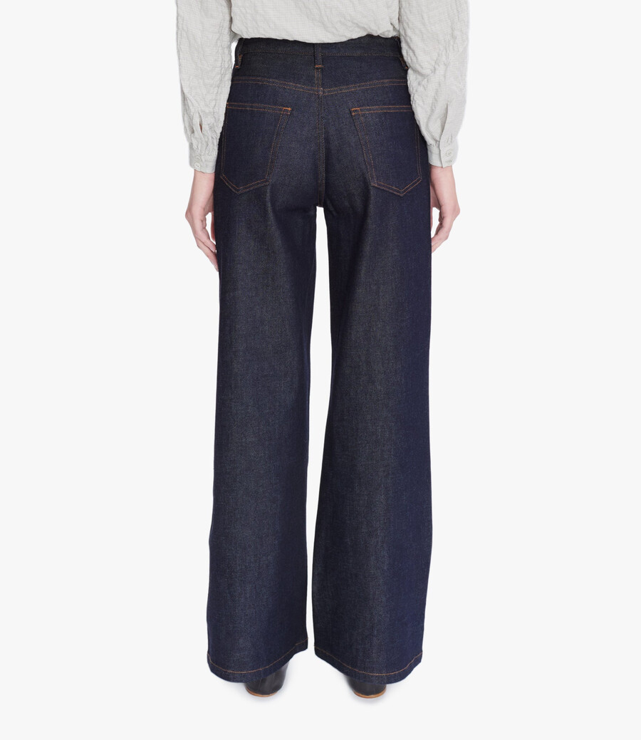 elisabeth jeans