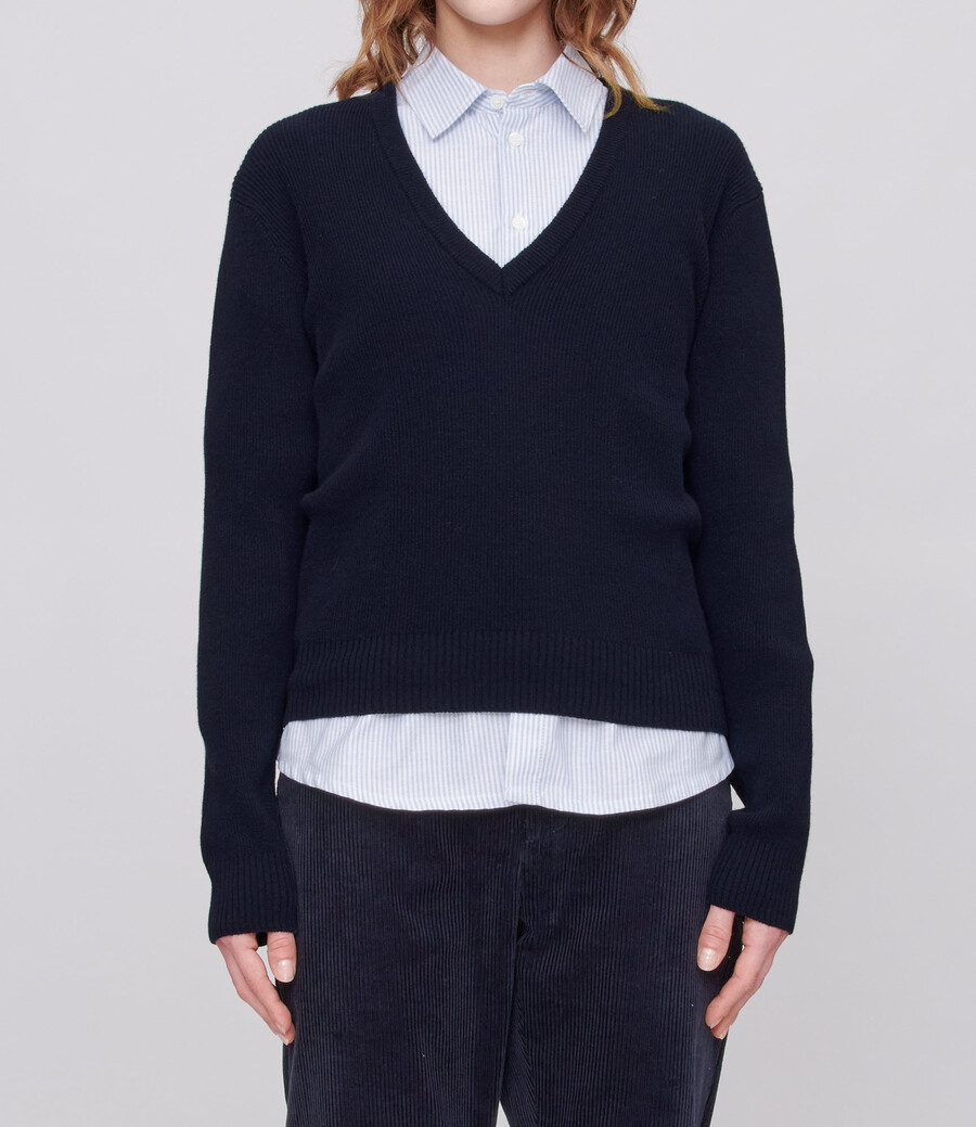 anae sweater