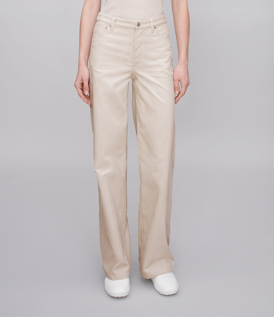 elisabeth jeans