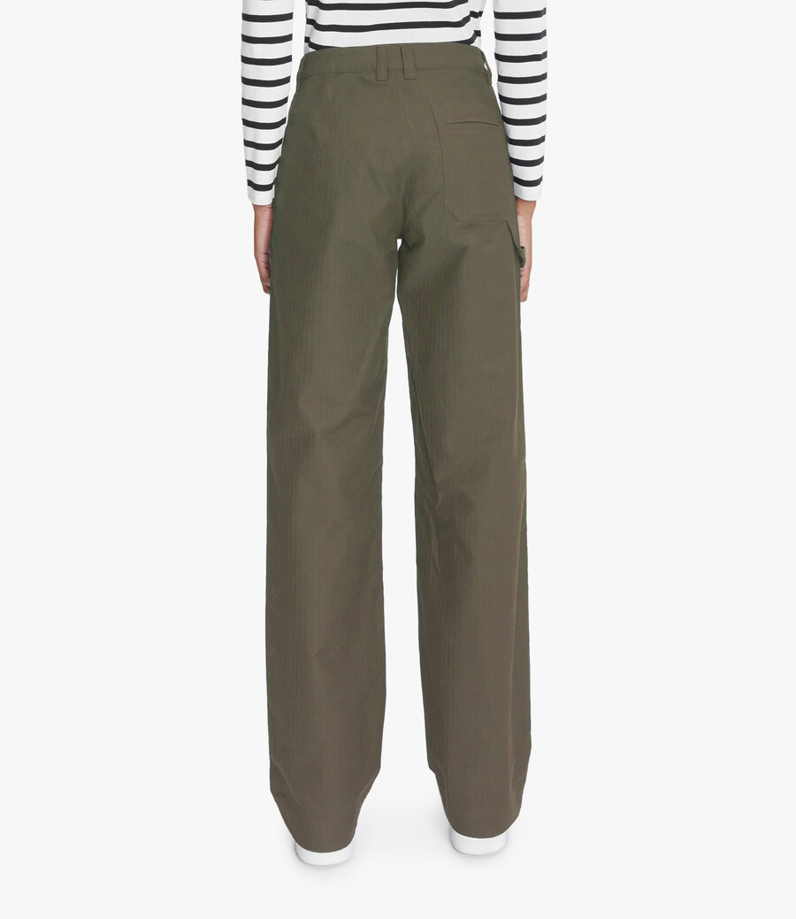 berry pants