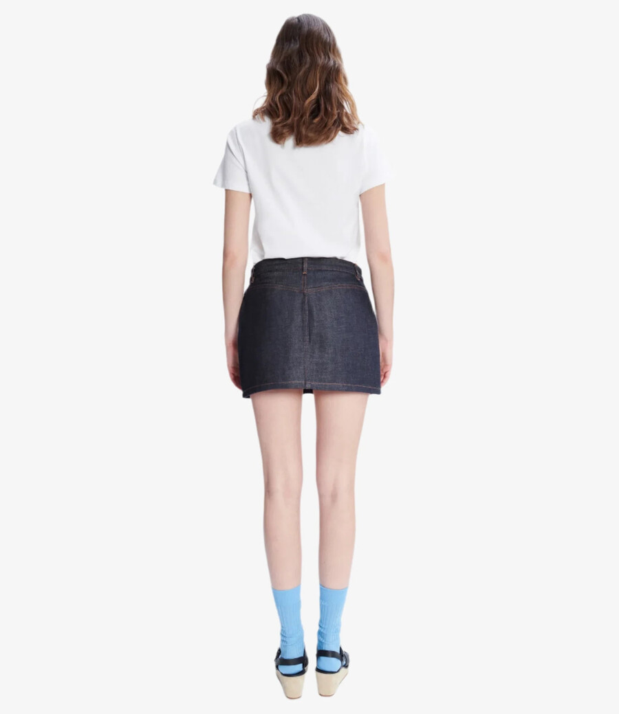 mini skirt