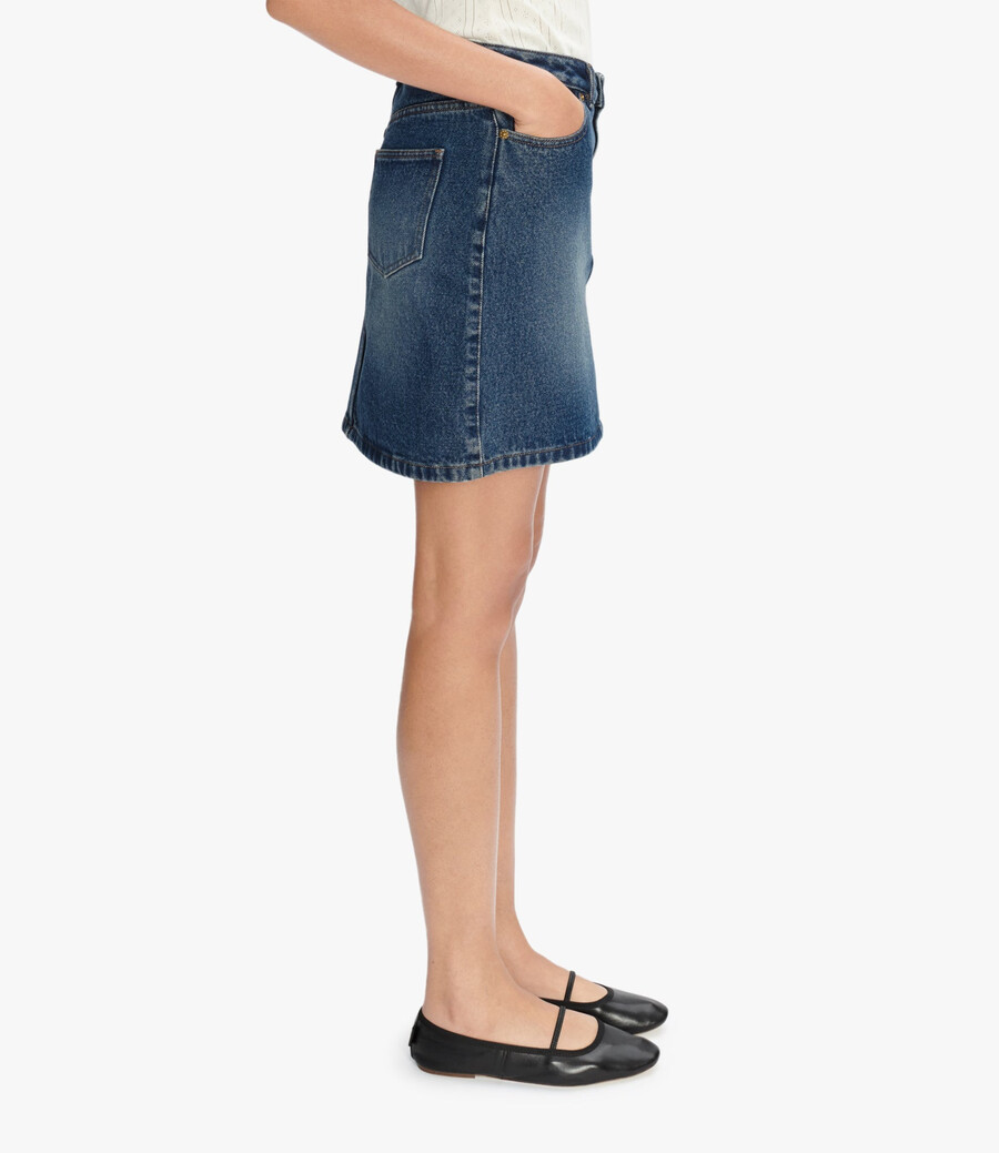 standard skirt